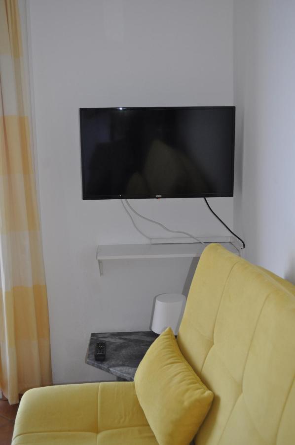 Poseidon Apartments Plomin Exterior foto